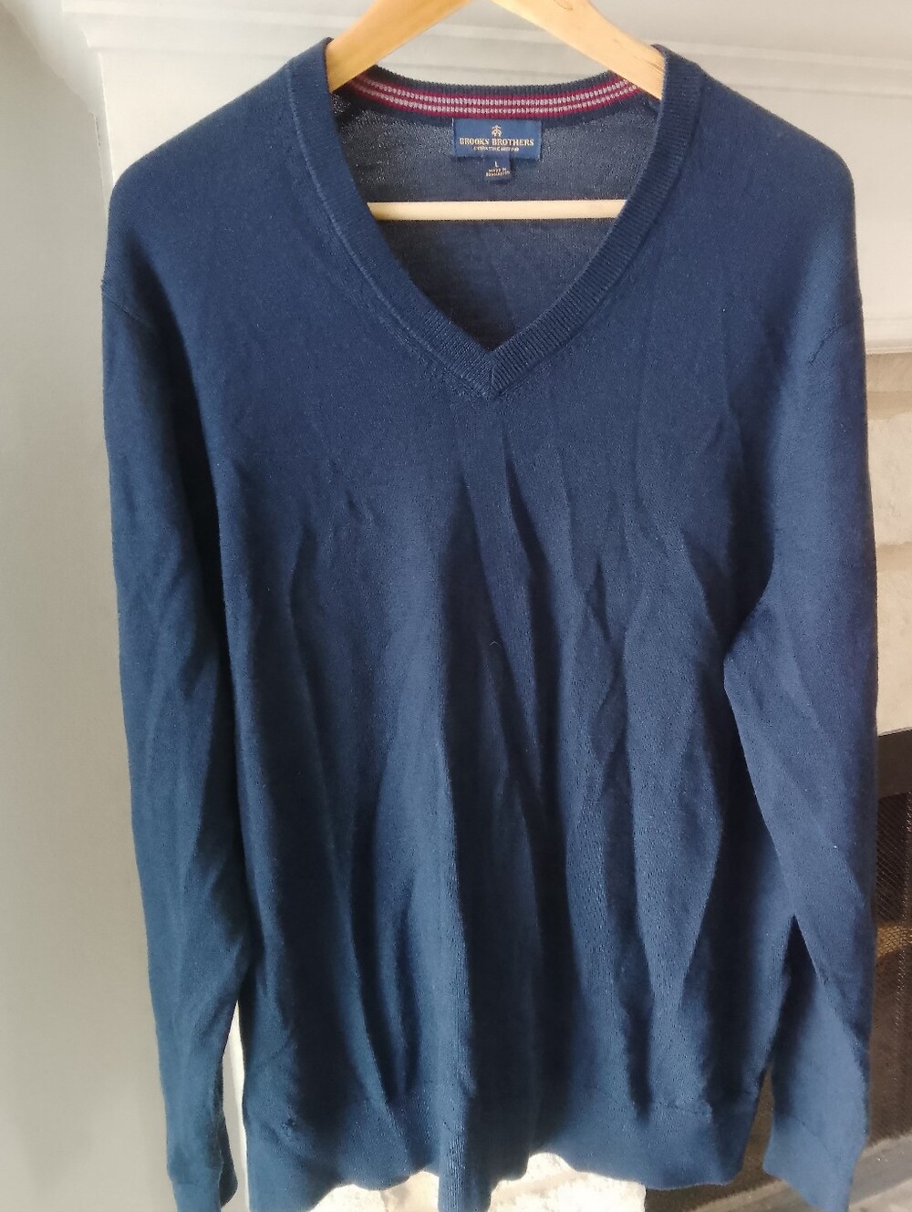 Brooks Brothers Men’s Dark Blue V-Neck Sweater 100% Marino Wool Large